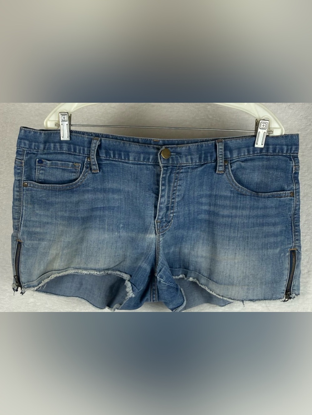 Gap Denim Frayed Hem Shorts - size 16- Zipper on side